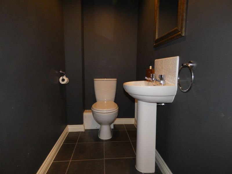 Ground Floor W/C- click for photo gallery